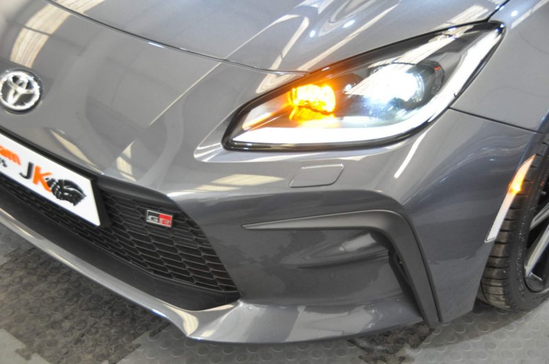 TOYOTA GR86