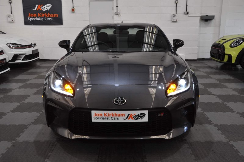 TOYOTA GR86