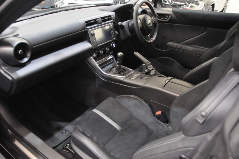 TOYOTA GR86