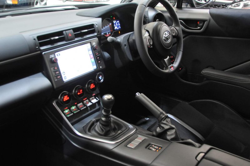 TOYOTA GR86