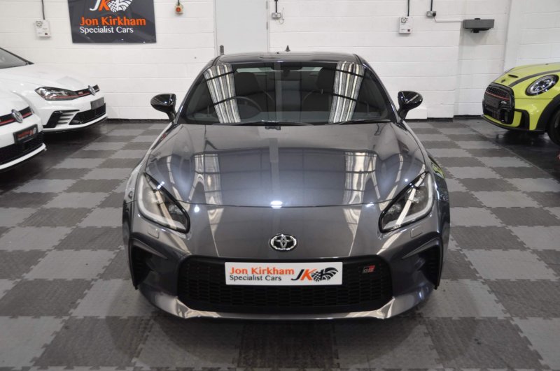 TOYOTA GR86