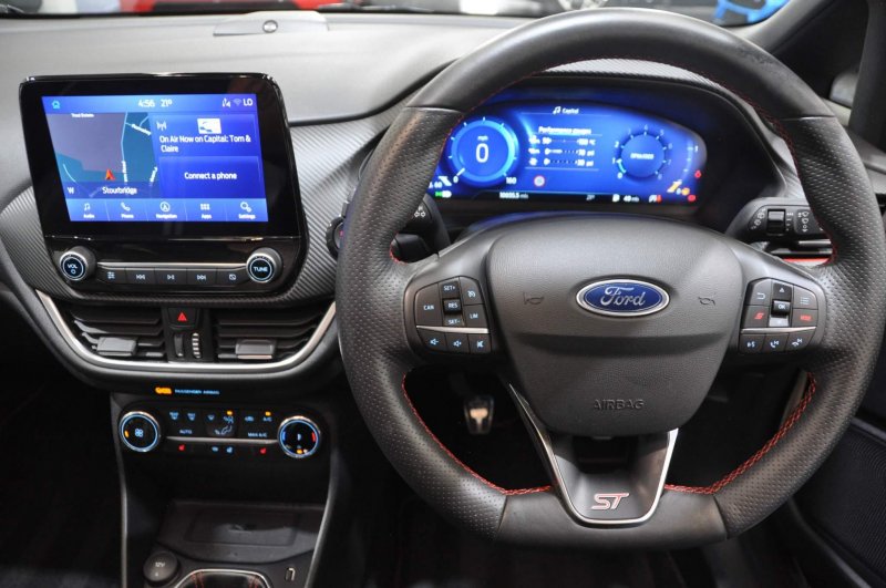 FORD FIESTA