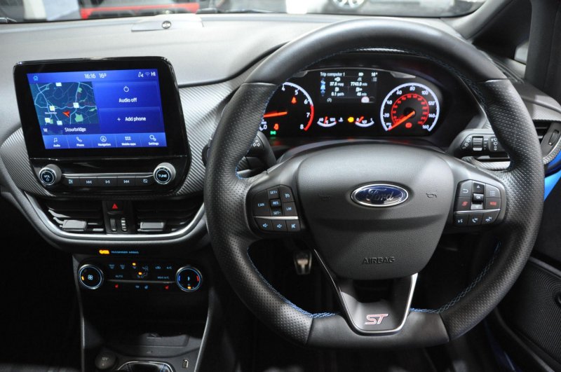 FORD FIESTA