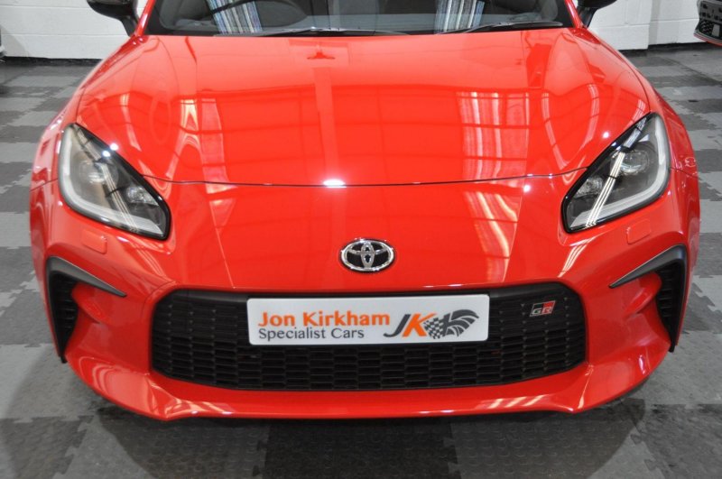 TOYOTA GR86