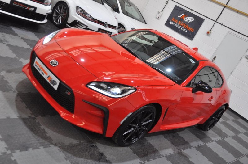 TOYOTA GR86