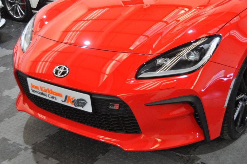 TOYOTA GR86
