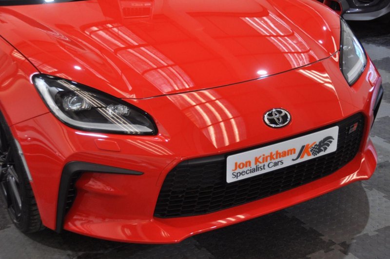 TOYOTA GR86