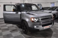 LAND ROVER DEFENDER 90