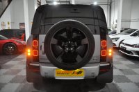 LAND ROVER DEFENDER 90