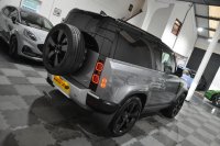 LAND ROVER DEFENDER 90