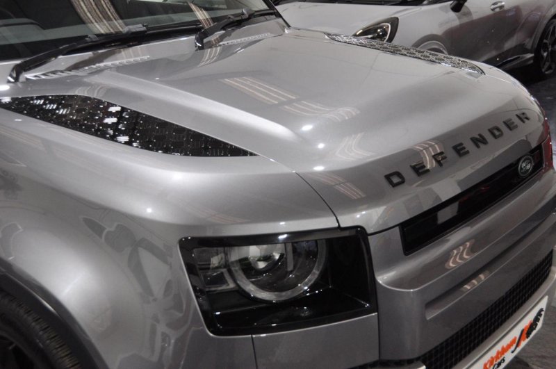 LAND ROVER DEFENDER 90