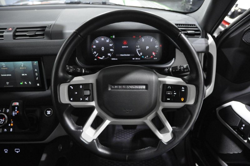 LAND ROVER DEFENDER 90