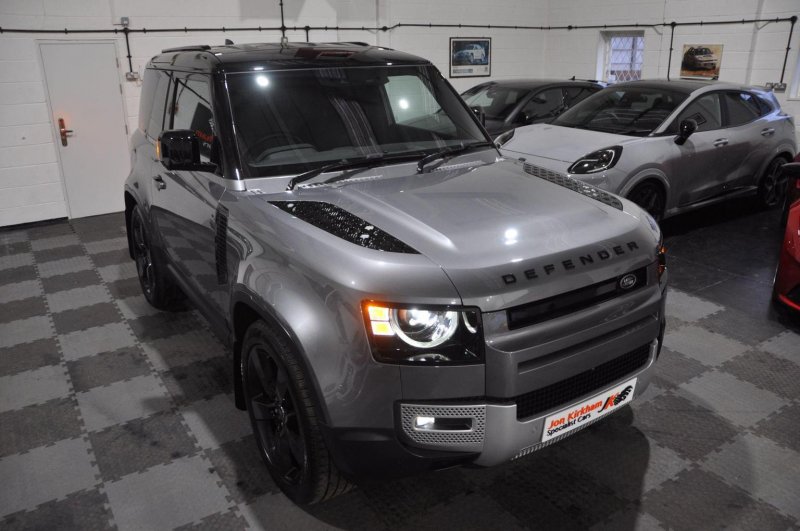 LAND ROVER DEFENDER 90
