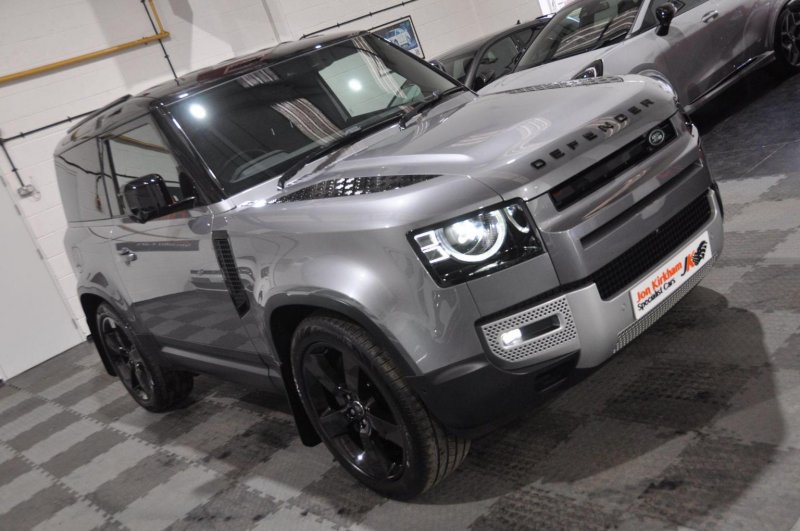 LAND ROVER DEFENDER 90
