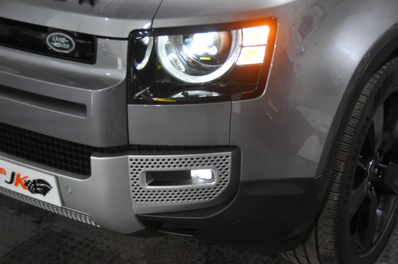 LAND ROVER DEFENDER 90