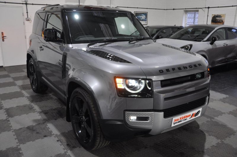 LAND ROVER DEFENDER 90