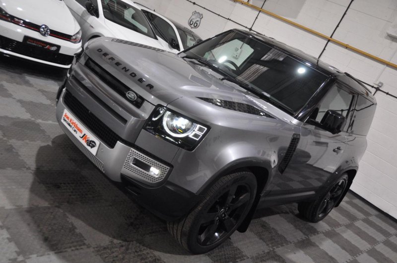 LAND ROVER DEFENDER 90