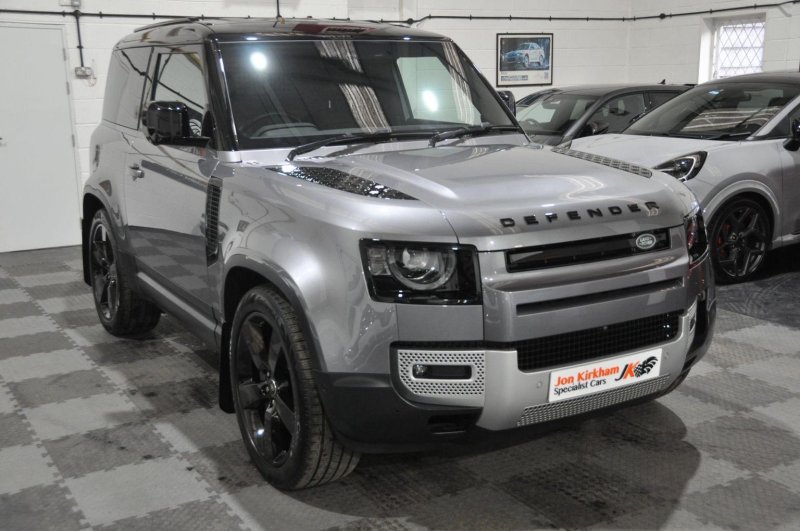 LAND ROVER DEFENDER 90