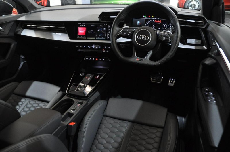 AUDI RS3