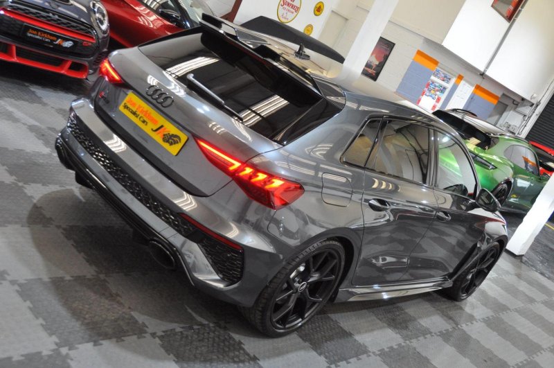 AUDI RS3