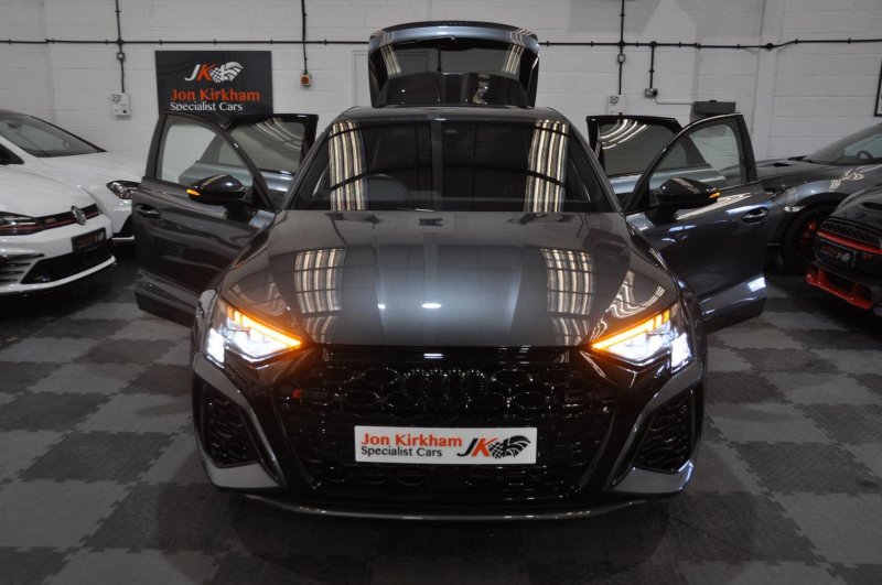 AUDI RS3