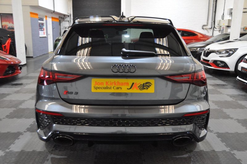 AUDI RS3