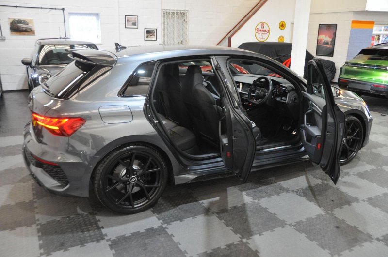 AUDI RS3
