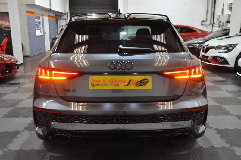 AUDI RS3