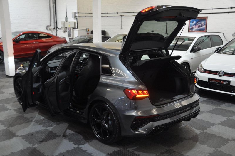 AUDI RS3