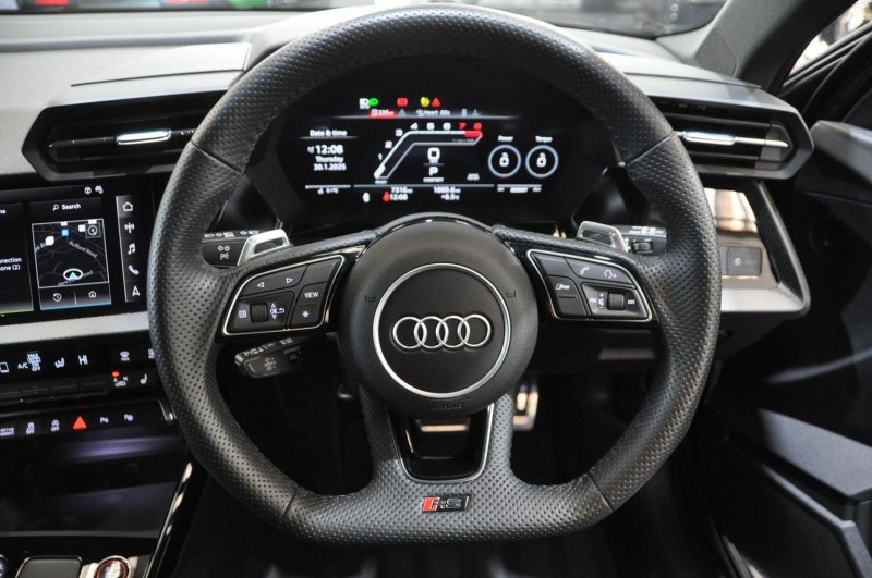 AUDI RS3