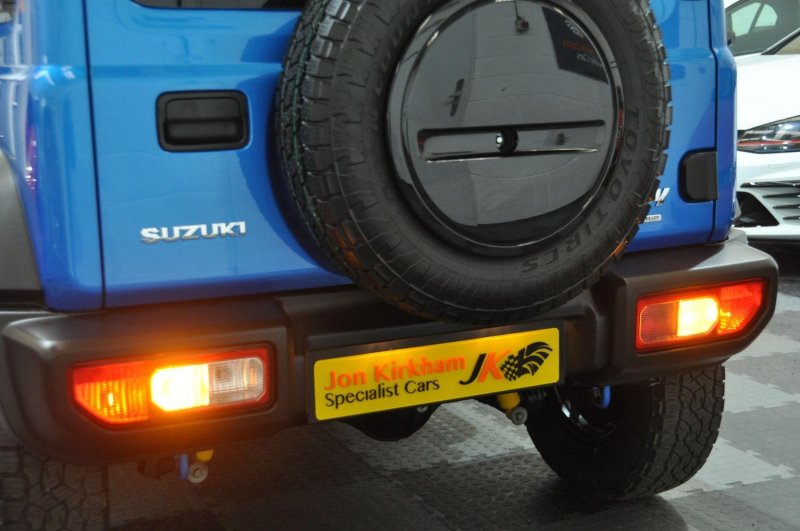 SUZUKI JIMNY