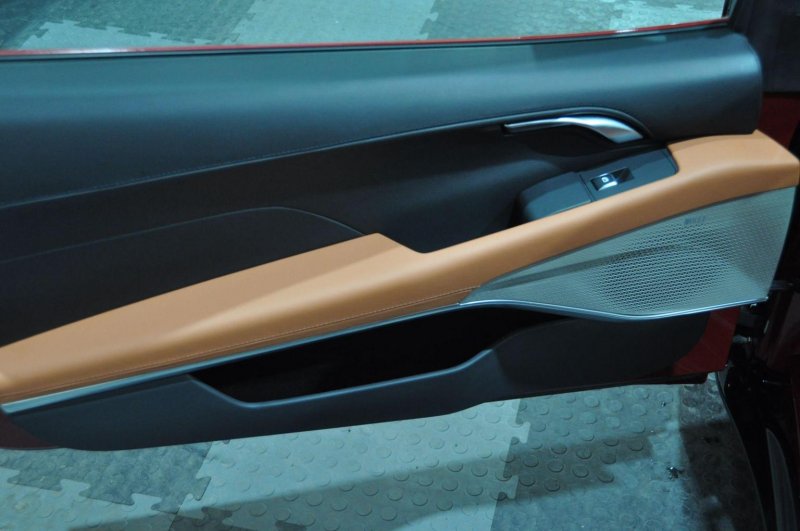 LOTUS EMIRA