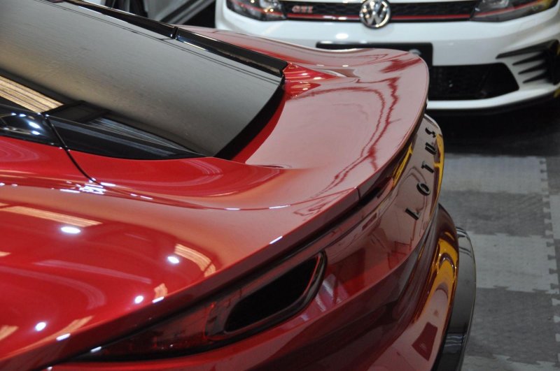 LOTUS EMIRA