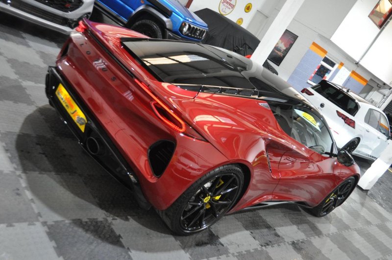 LOTUS EMIRA