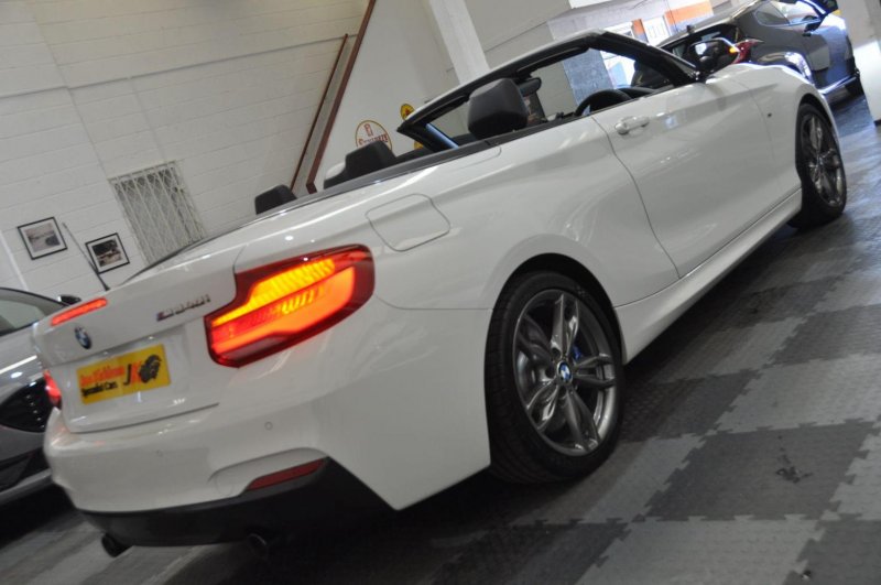 BMW 2 SERIES
