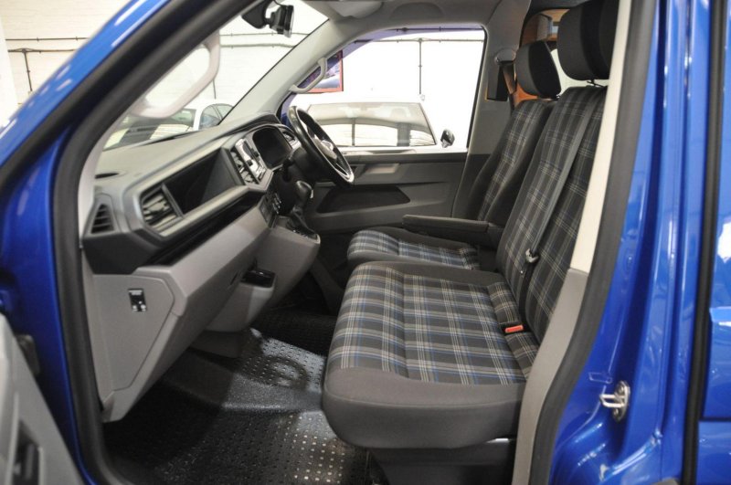 VOLKSWAGEN TRANSPORTER
