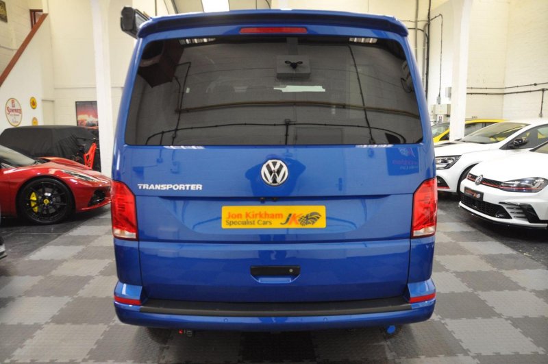 VOLKSWAGEN TRANSPORTER