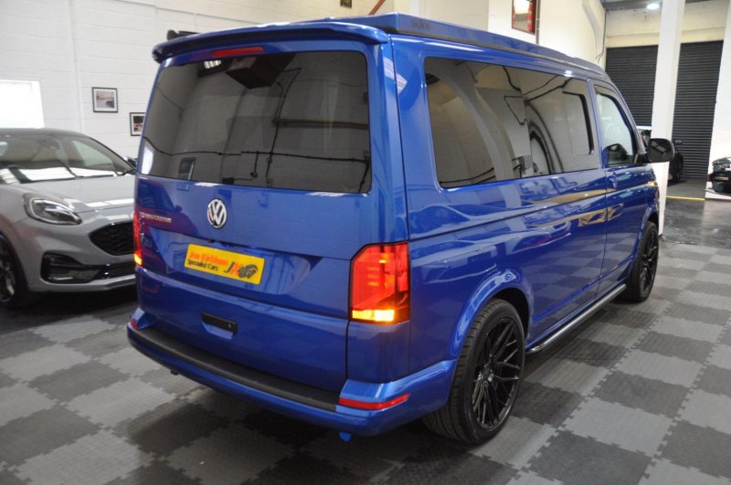 VOLKSWAGEN TRANSPORTER