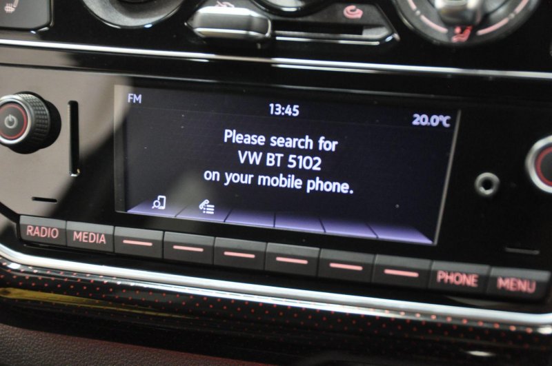 VOLKSWAGEN UP