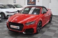 AUDI TT RS