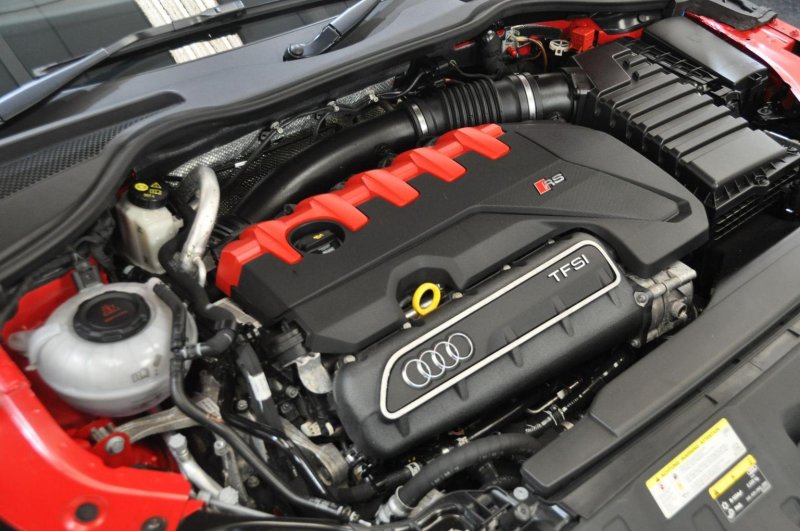 AUDI TT RS