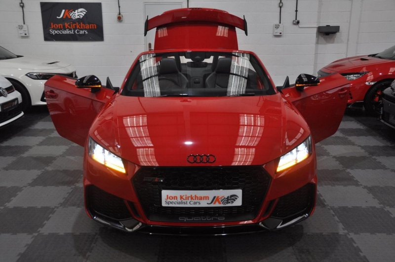 AUDI TT RS