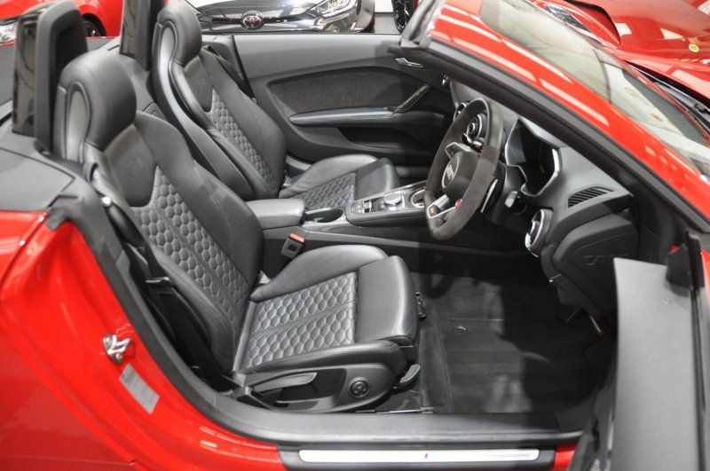 AUDI TT RS