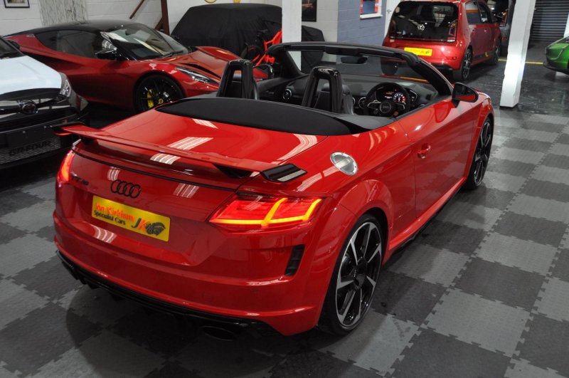 AUDI TT RS