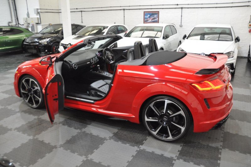 AUDI TT RS