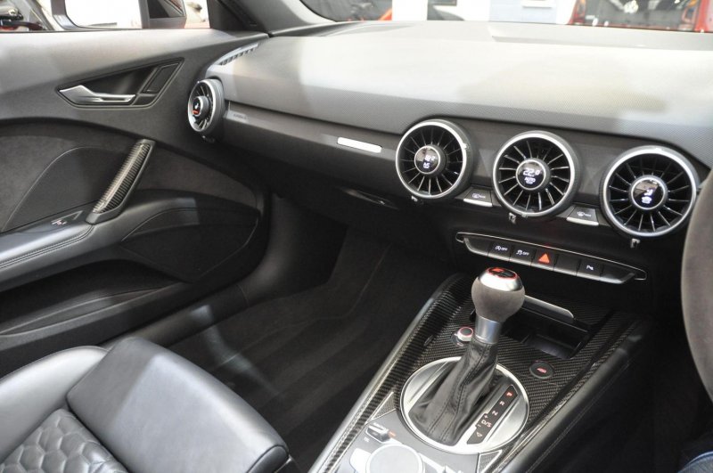 AUDI TT RS