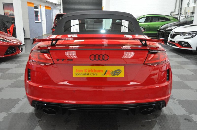 AUDI TT RS