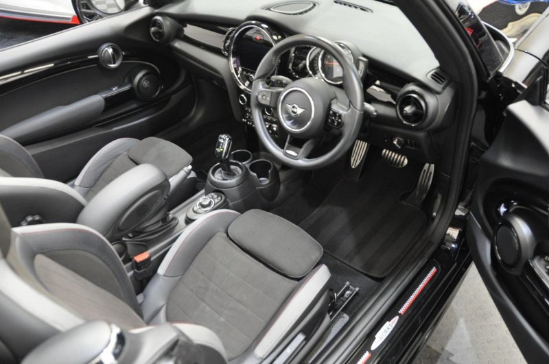MINI CONVERTIBLE