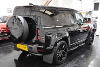 LAND ROVER DEFENDER 110