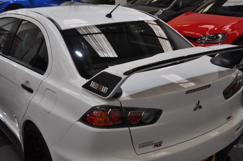 MITSUBISHI LANCER